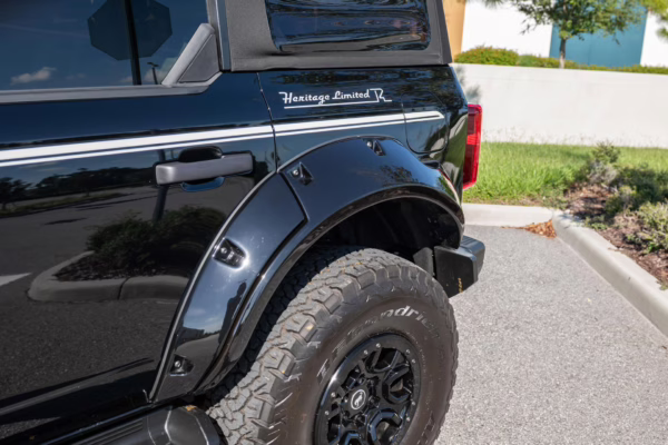 2025 Ford Bronco Heritage Edition — photo 6