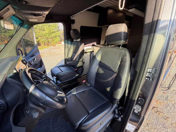 2022 Mercedes-Benz Sprinter 3500XD — photo 53