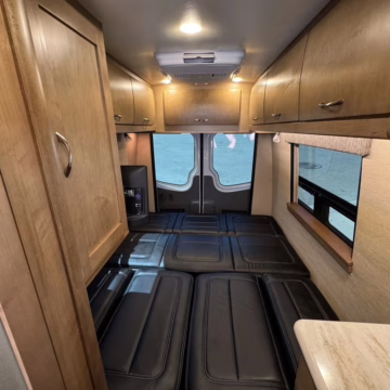 2016 Mercedes-Benz Sprinter 3500 Coachmen Galleria 24SQ — photo 16