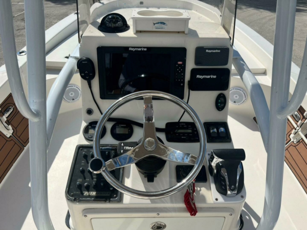2014 Pathfinder 26′ — photo 11