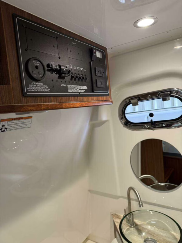 2022 Pursuit 32′ — photo 23