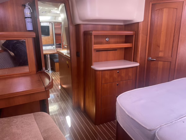 2007 Hunter 45′ — photo 8