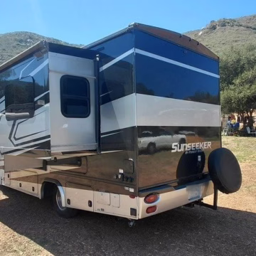 2022 Mercedes-Benz 3500 Forest River Sunseeker 2400B MBS — photo 33